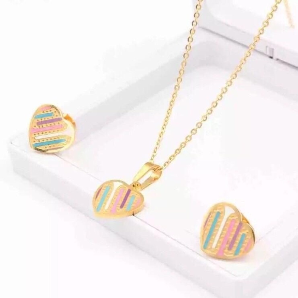 Xuanhua Multicolor Stainless Steel Heart Shaped Jewelry Set‎ Necklace & Earrings